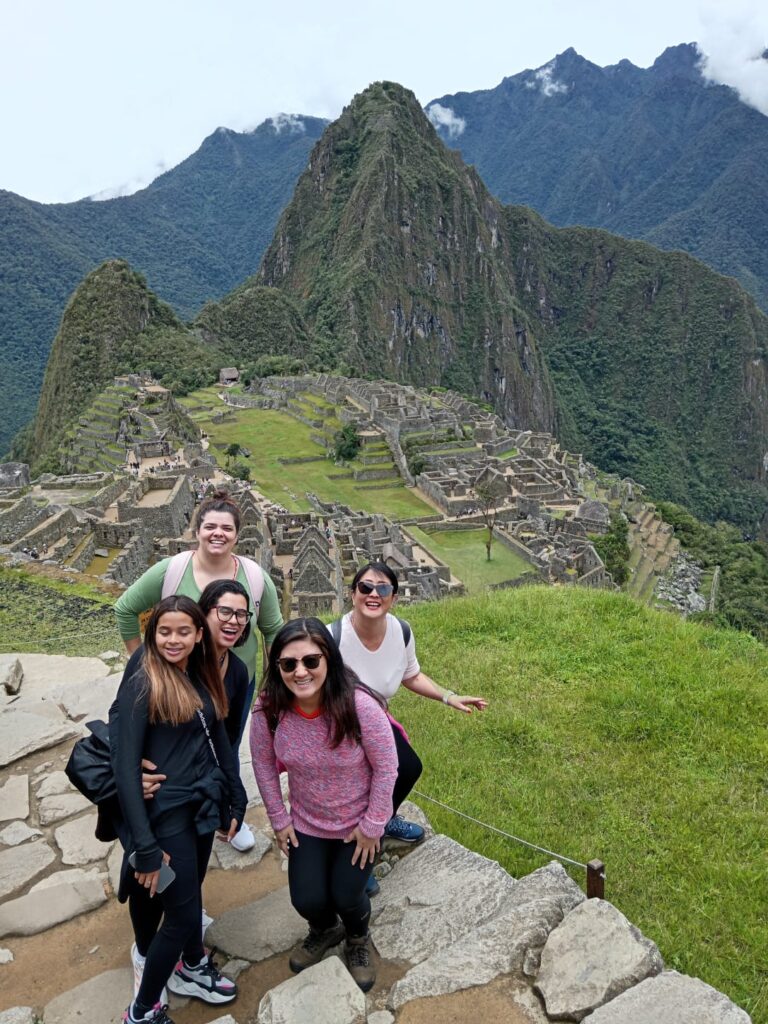 Itinerario 5 Días y 4 Noches en Cusco, Valle Sagrado, Machu Picchu, Laguna Humantay y Montaña de Siete Colores